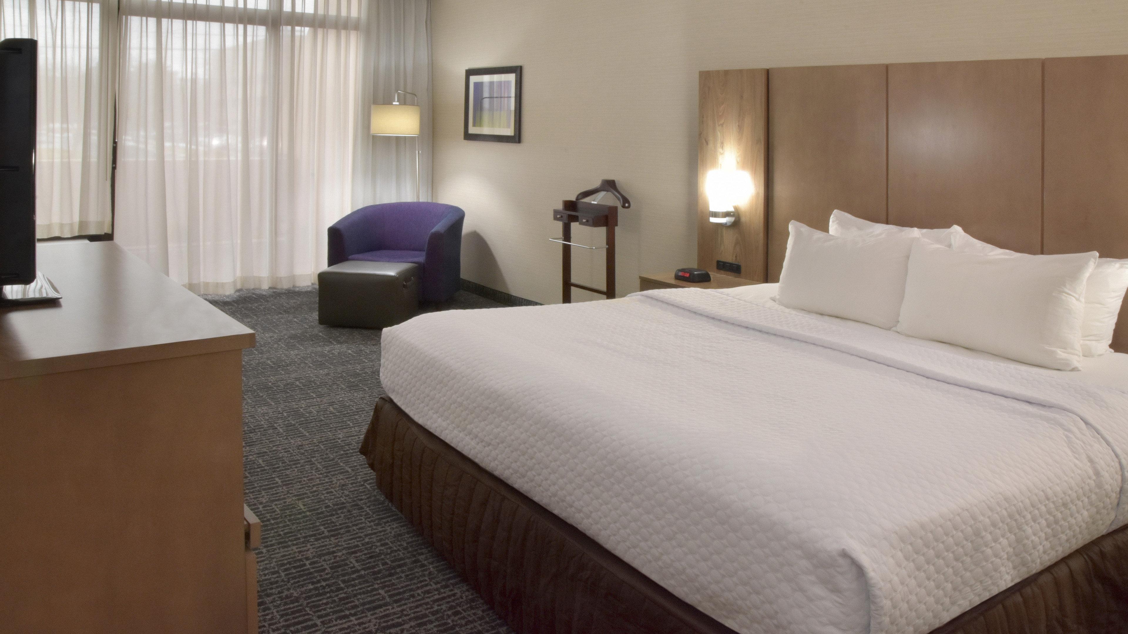 Crowne Plaza Cleveland Airport By Ihg Hotel Middleburg Heights Exterior photo