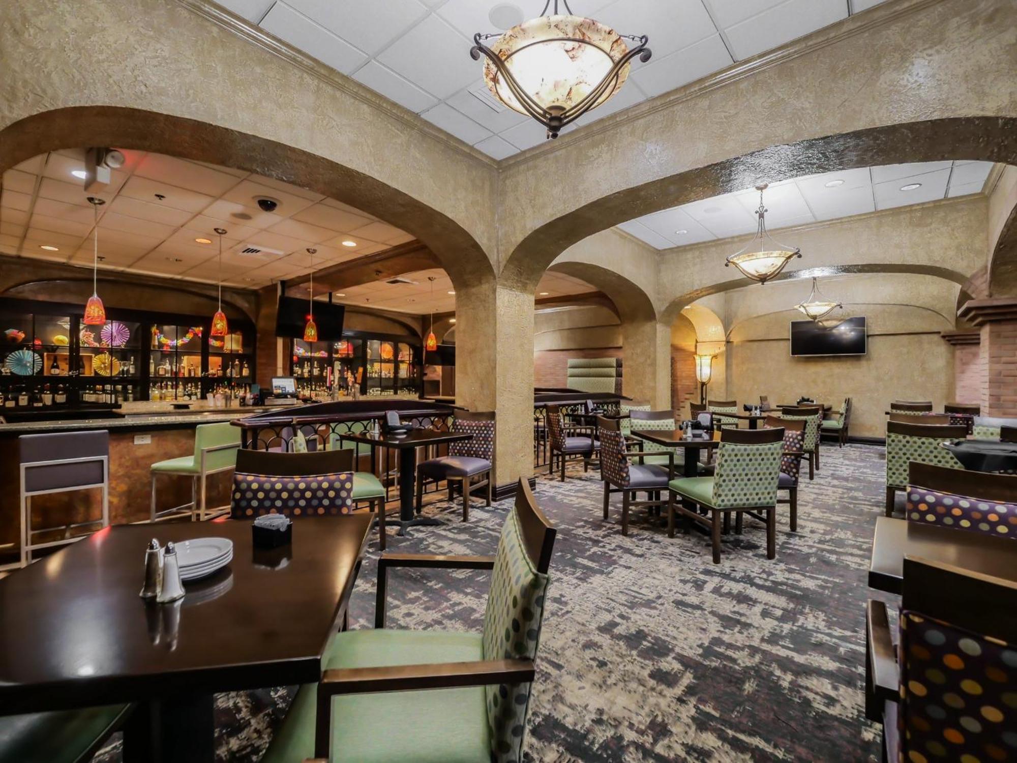 Crowne Plaza Cleveland Airport By Ihg Hotel Middleburg Heights Exterior photo