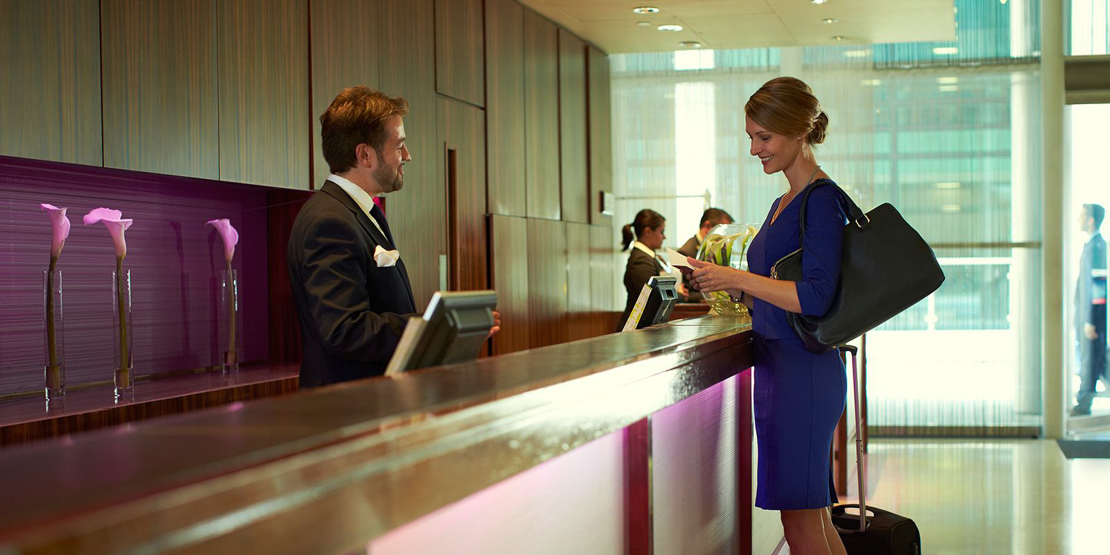 Crowne Plaza Cleveland Airport By Ihg Hotel Middleburg Heights Exterior photo